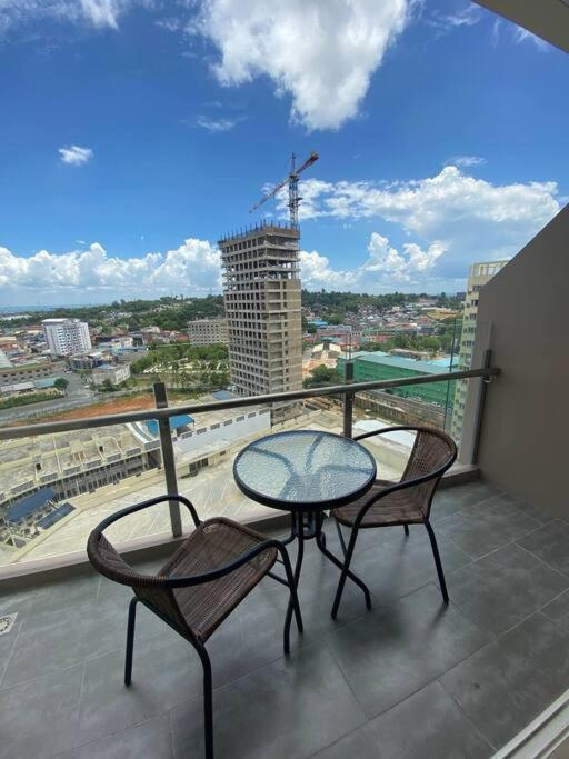 Nagoya Thamrin Apartment High Floor With View Eksteriør billede