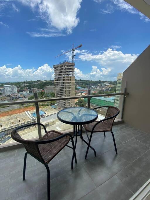 Nagoya Thamrin Apartment High Floor With View Eksteriør billede