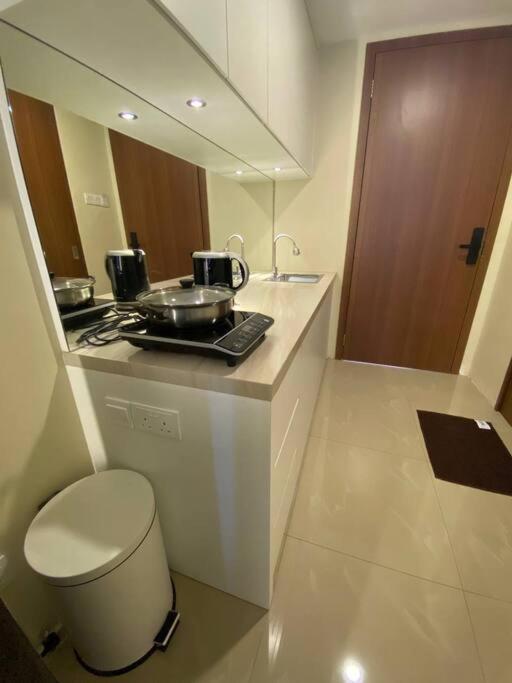 Nagoya Thamrin Apartment High Floor With View Eksteriør billede