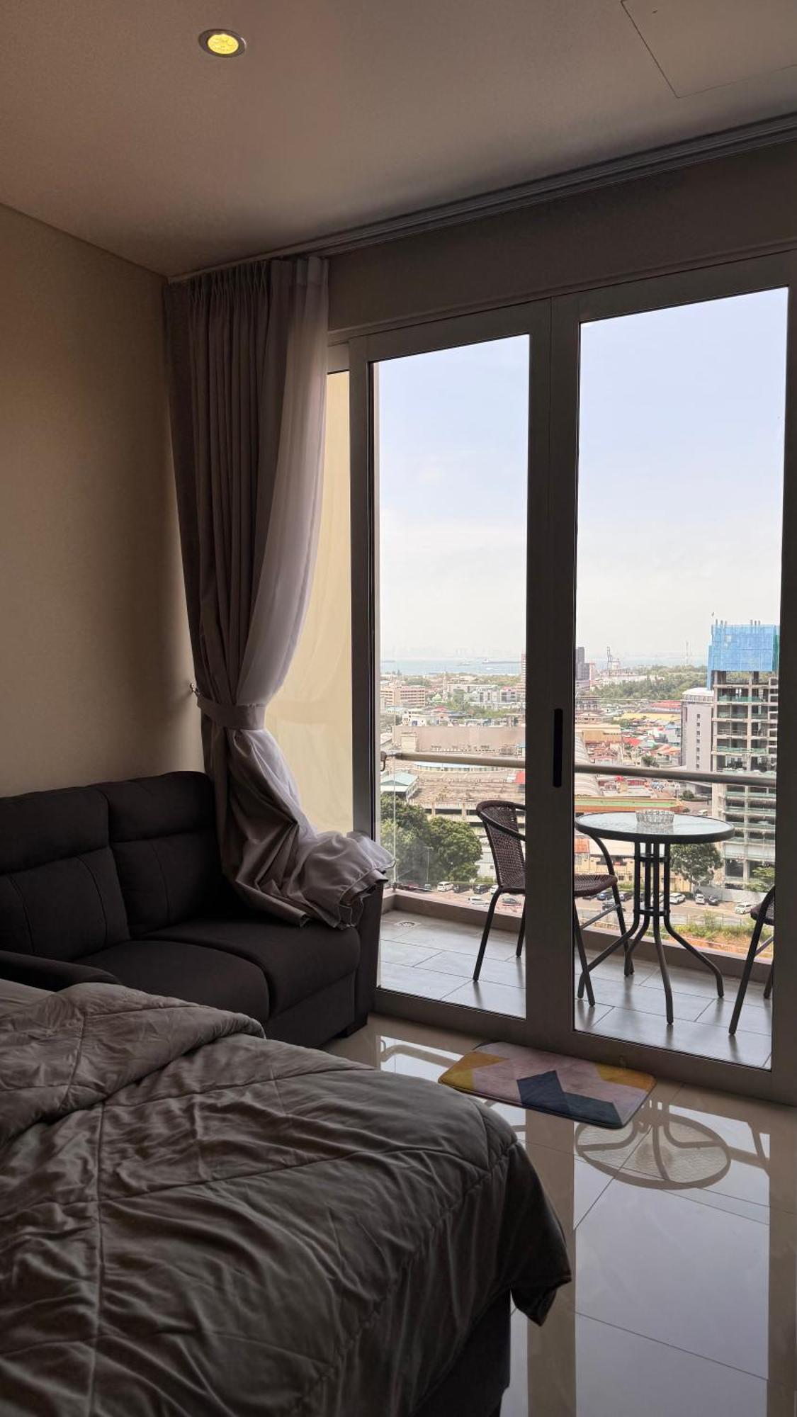 Nagoya Thamrin Apartment High Floor With View Eksteriør billede