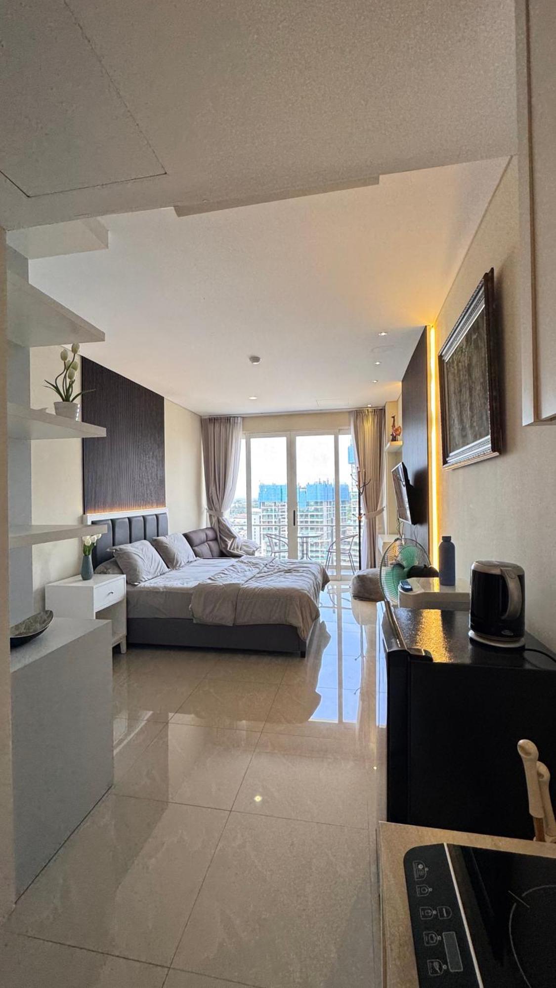 Nagoya Thamrin Apartment High Floor With View Eksteriør billede